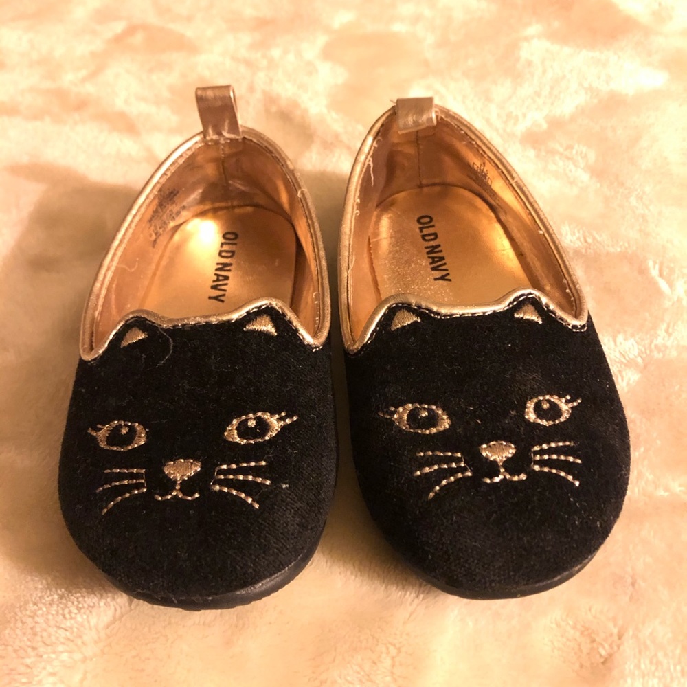 Old navy flats